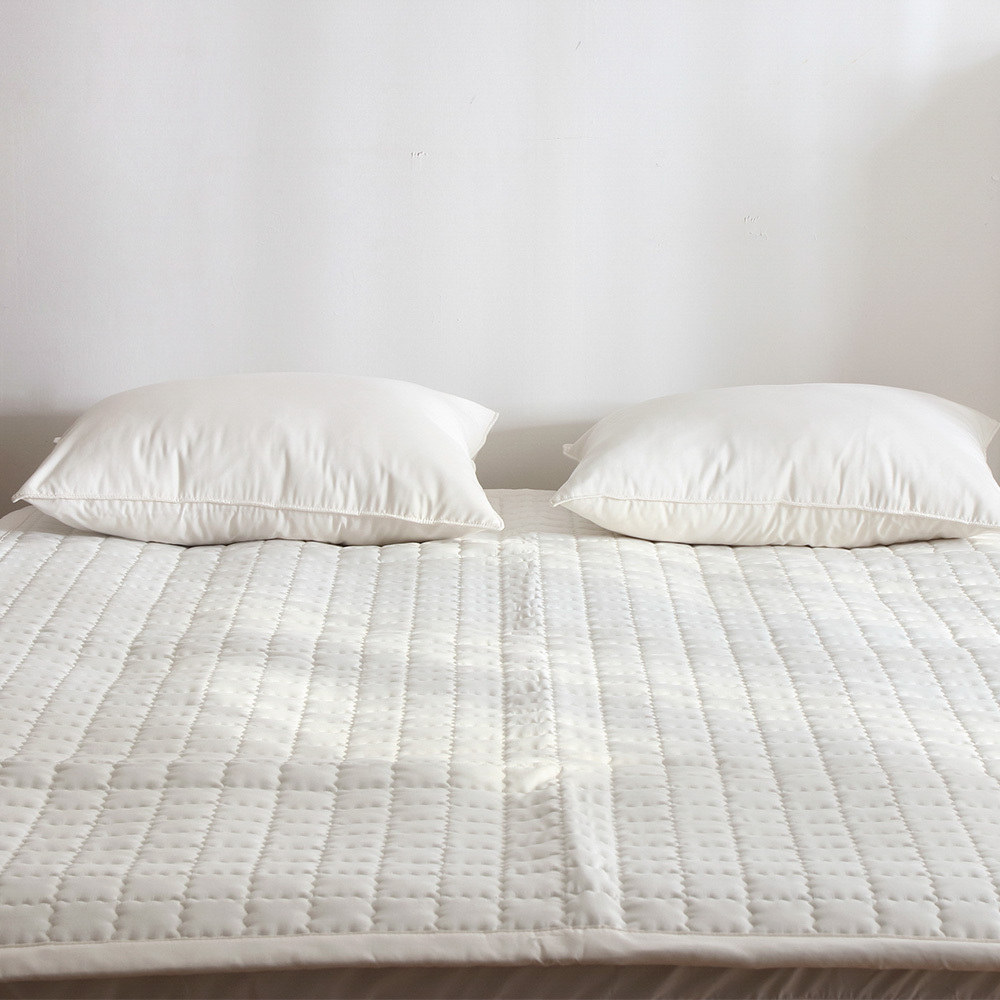 [Guy Laroche] 기라로쉬 심플 세미마이크로화이바 논슬립패드 Q(아이보리)